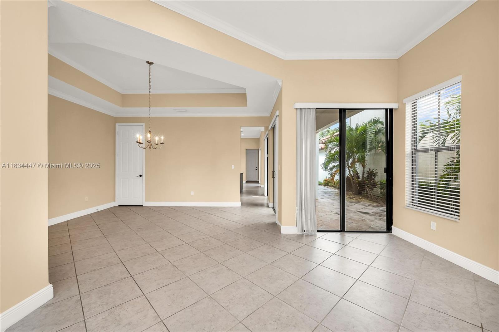 8298 NW 39th Ct