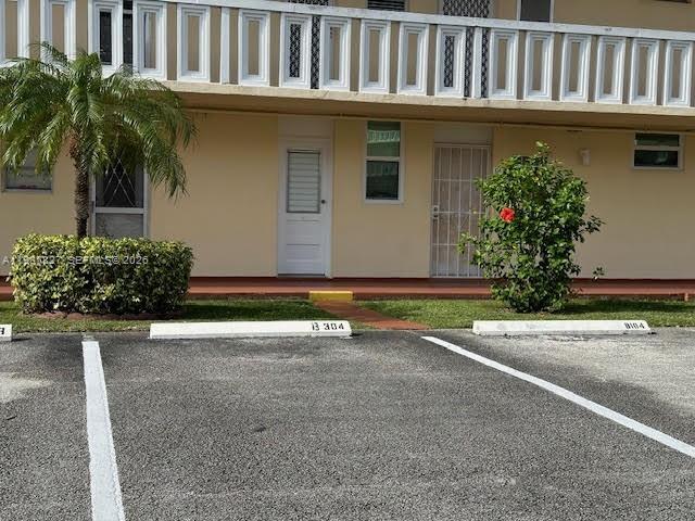 POINT EAST ONE CONDO-BLDG - Residential