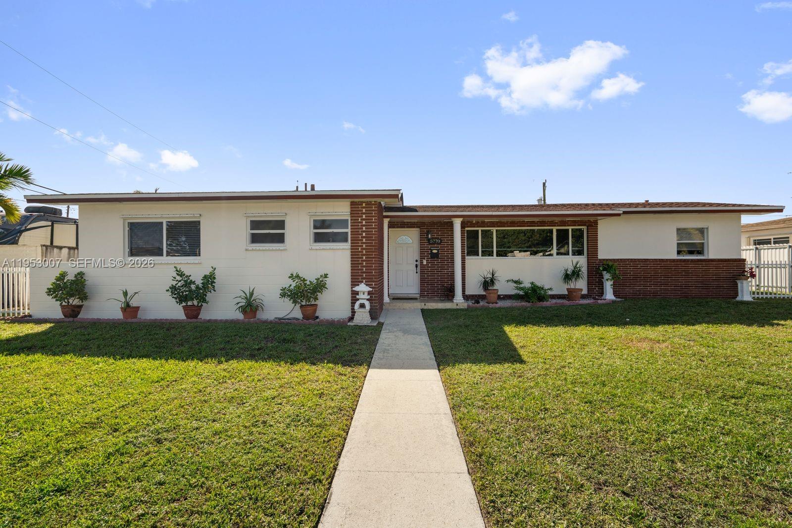 PALM SPRINGS SUB SEC A 4T - Residential