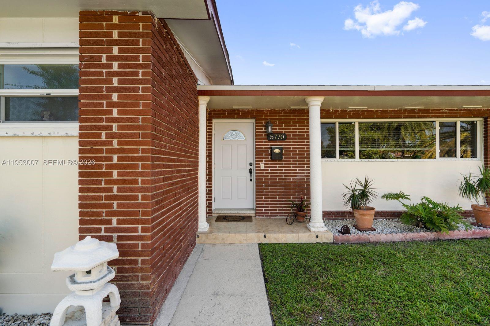 PALM SPRINGS SUB SEC A 4T - Residential