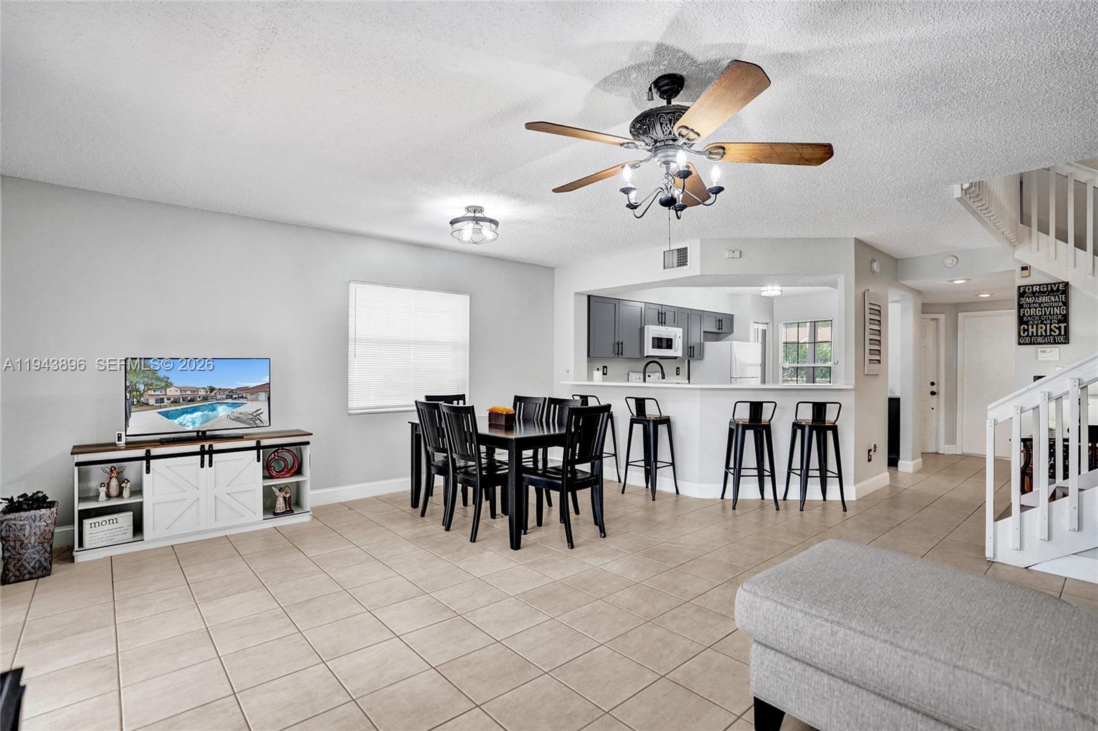 NORTH LAUDERDALE VILLAGE - Residential