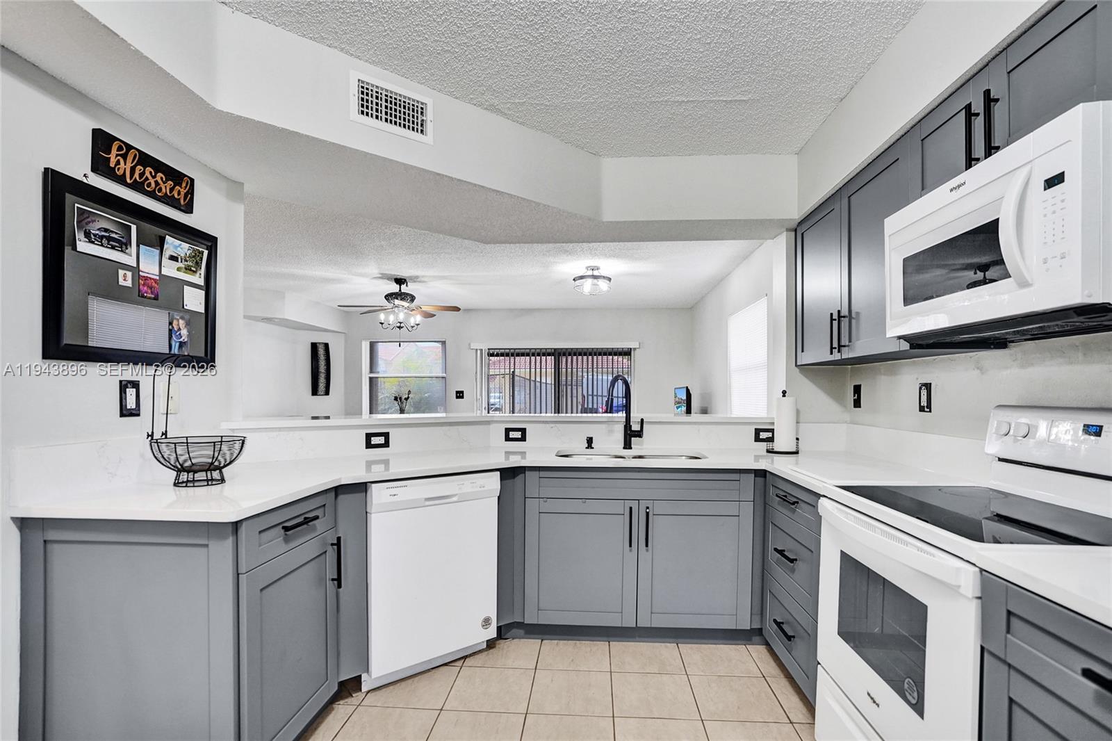 NORTH LAUDERDALE VILLAGE - Residential