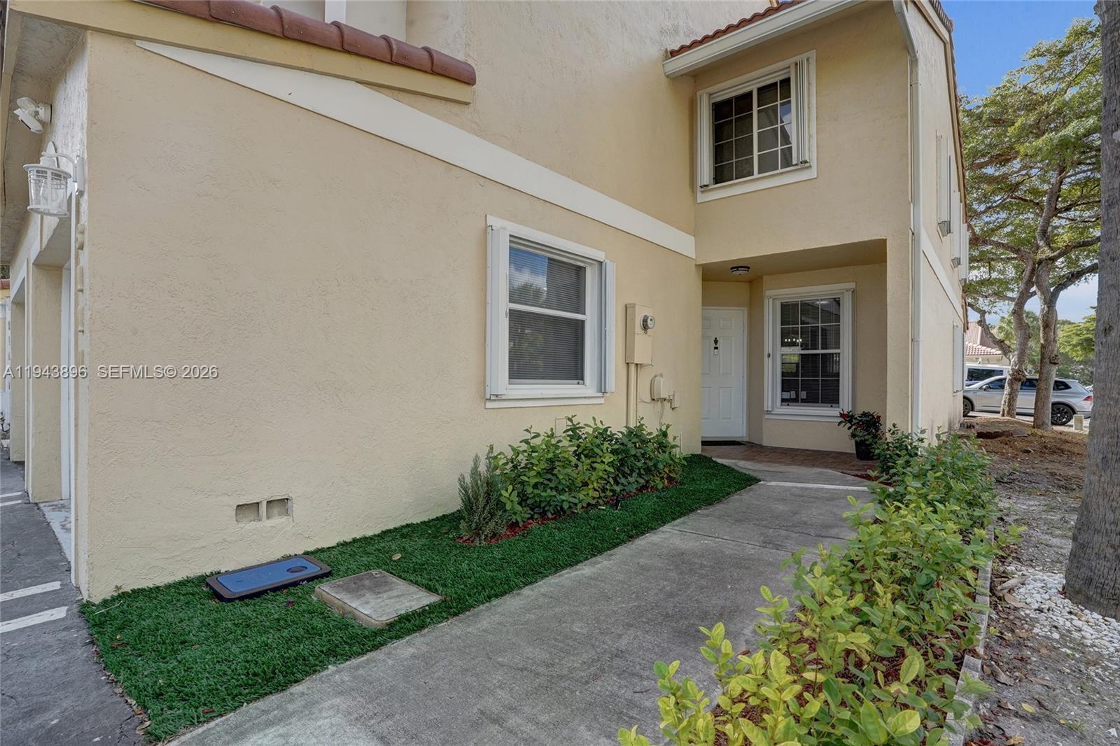 NORTH LAUDERDALE VILLAGE - Residential