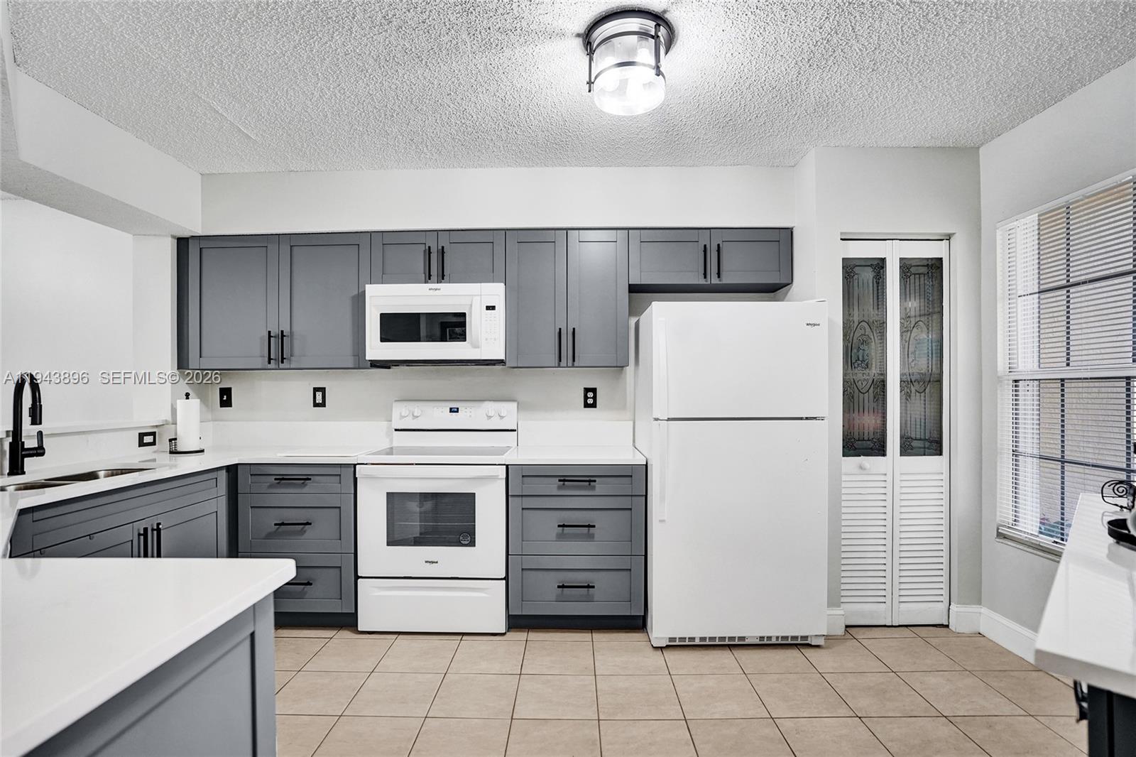 NORTH LAUDERDALE VILLAGE - Residential