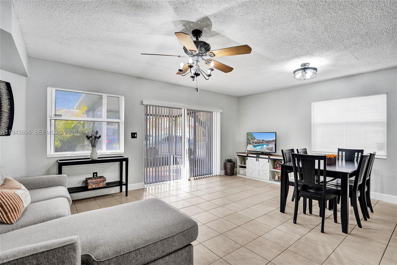 NORTH LAUDERDALE VILLAGE - Residential