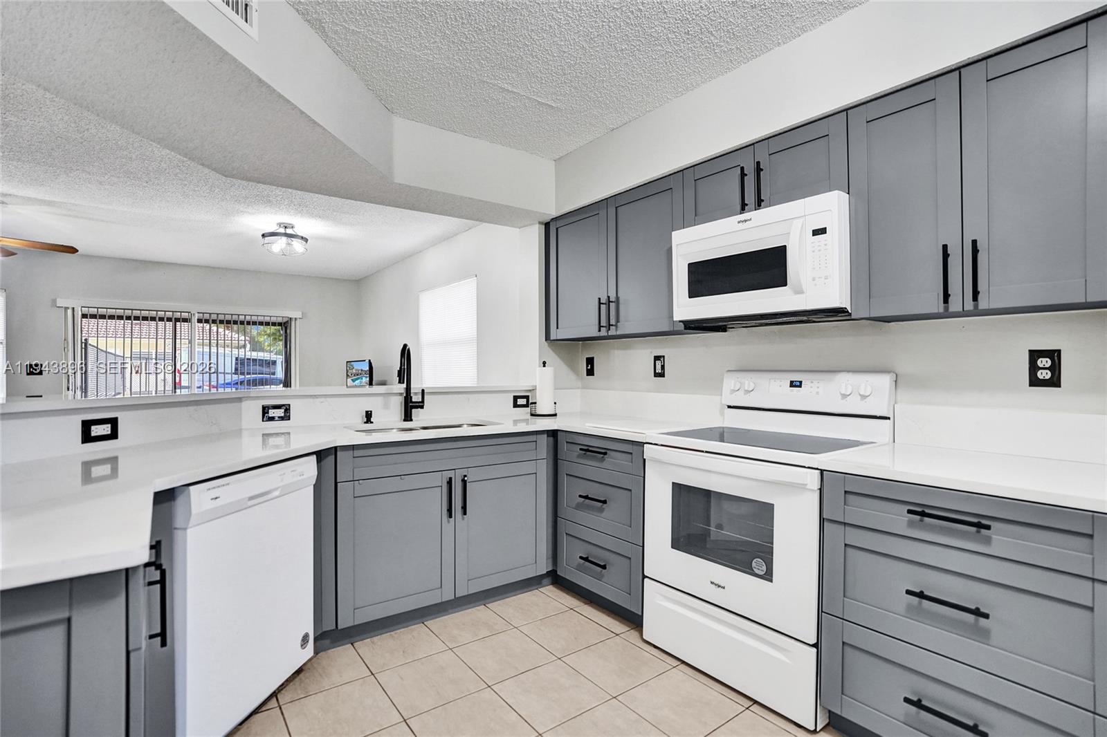 NORTH LAUDERDALE VILLAGE - Residential