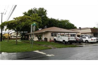 Rental Property at 50 Se 13th St 50, Dania Beach, Miami-Dade County, Florida - Bedrooms: 1 
Bathrooms: 1  - $1,650 MO.