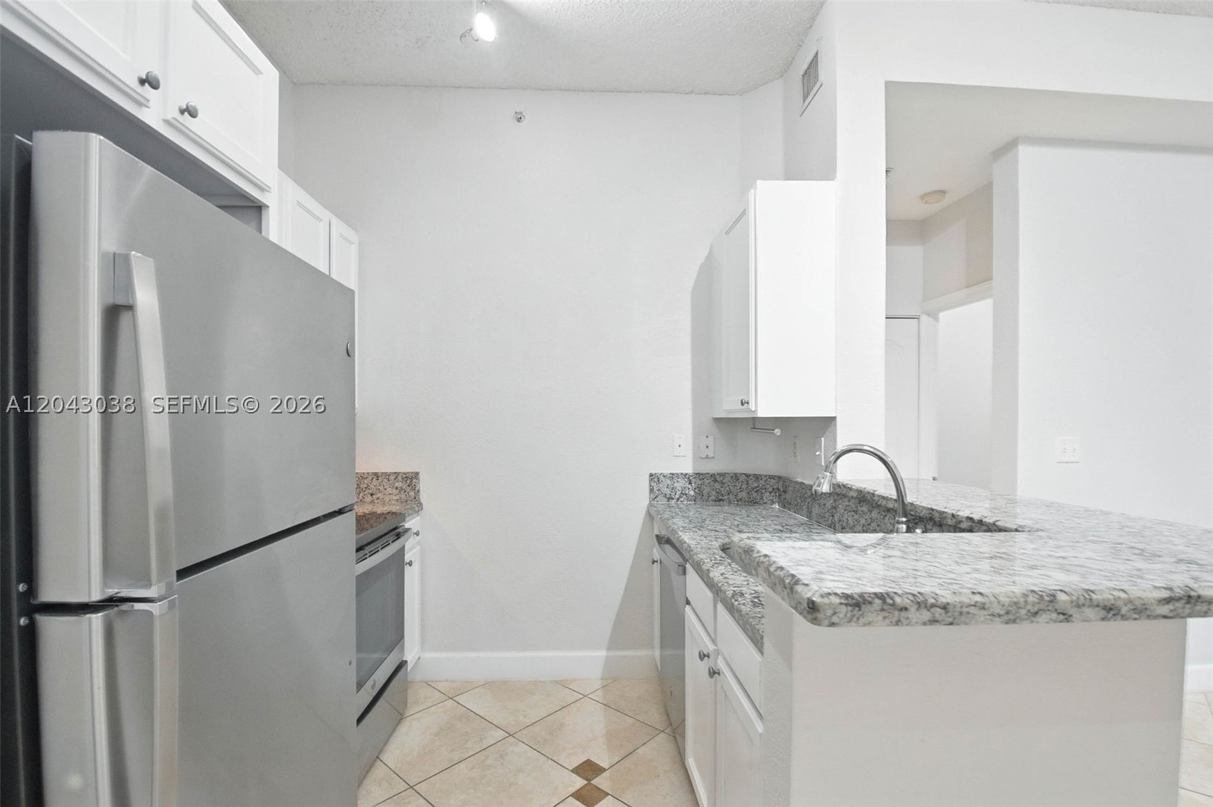 6001 SW 70th St 108