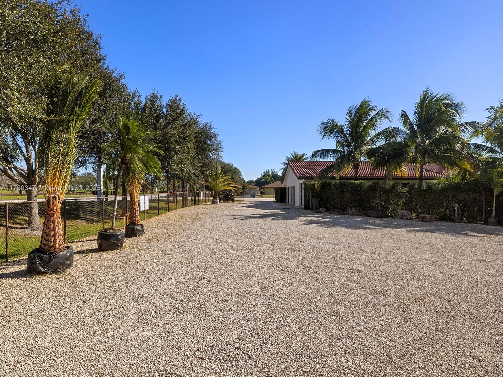 SELIGMAN RANCHES - Residential