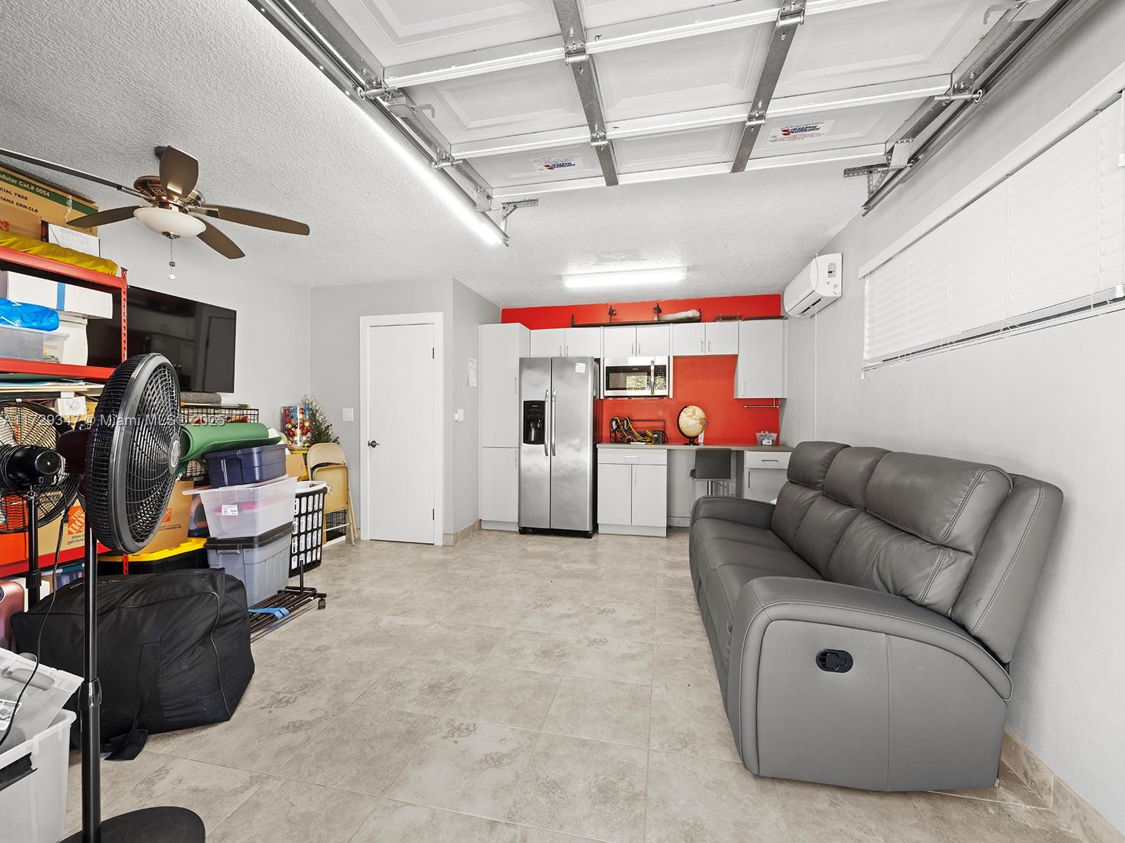 SELIGMAN RANCHES - Residential