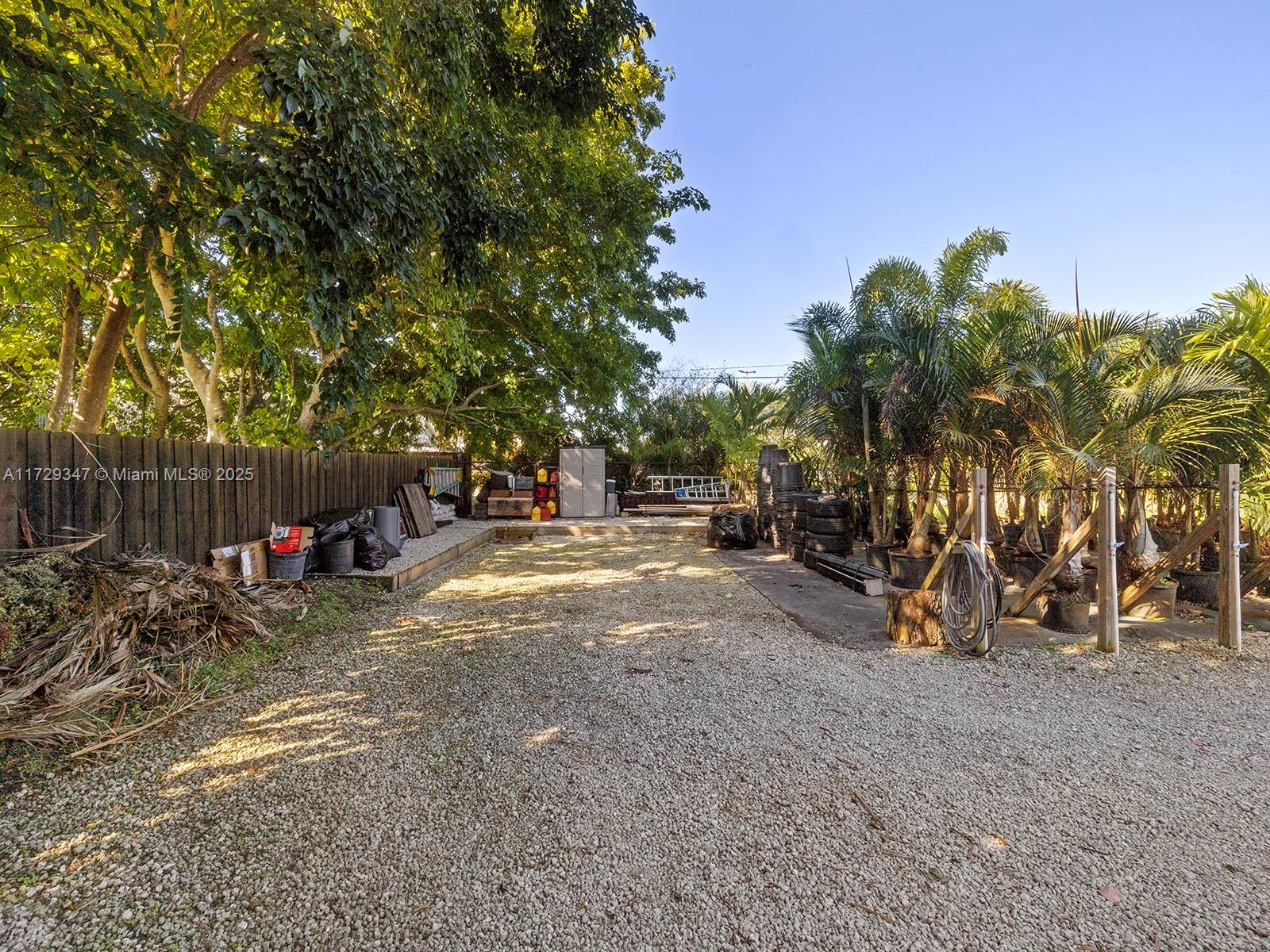 SELIGMAN RANCHES - Residential