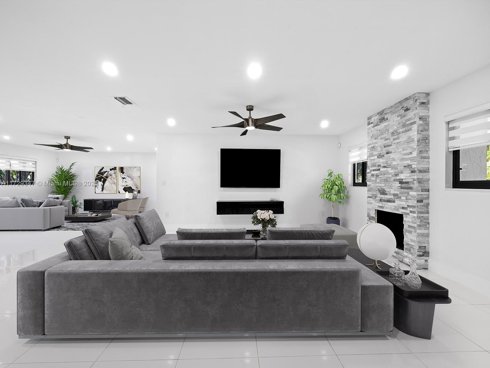 SELIGMAN RANCHES - Residential