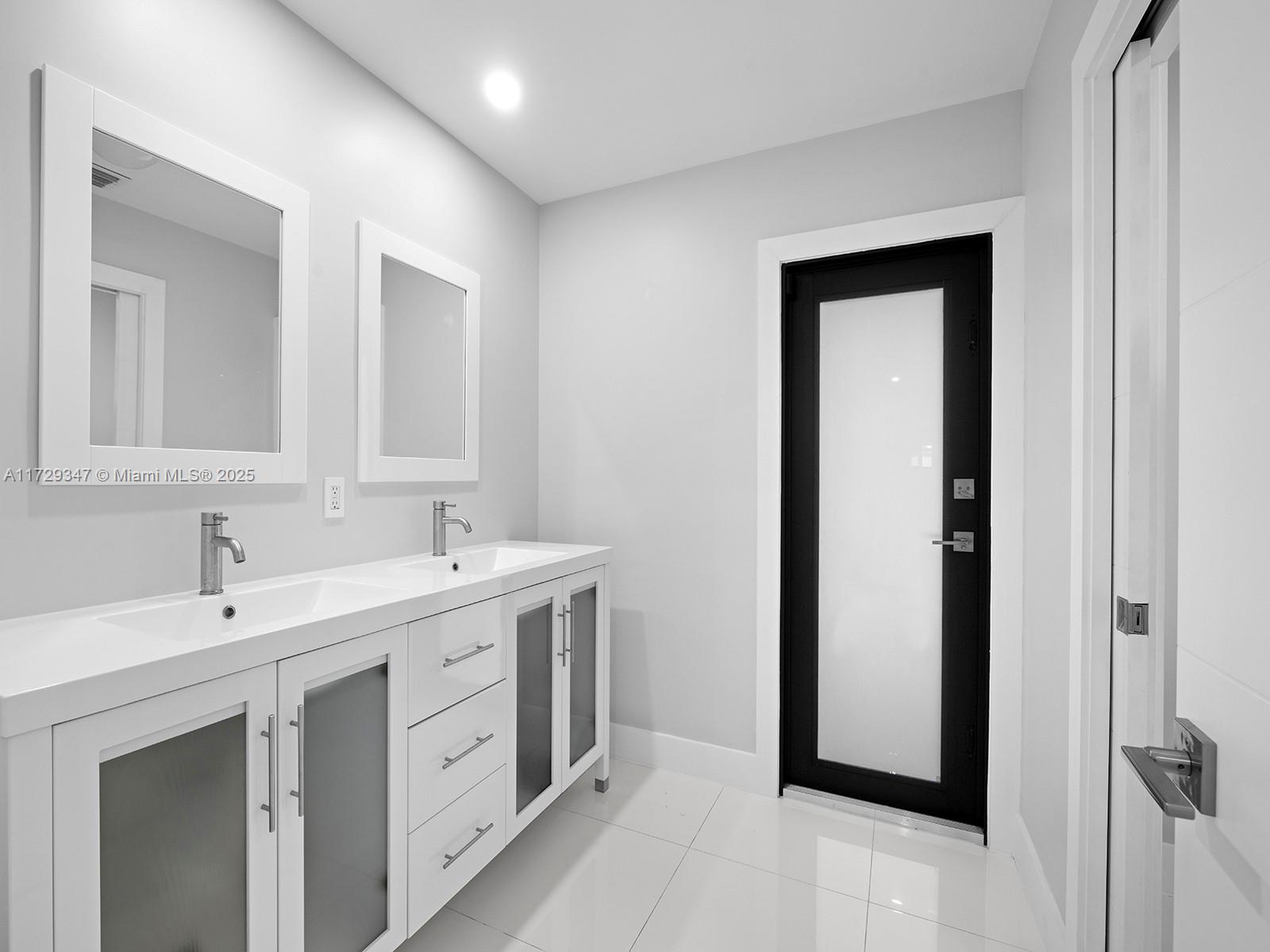 SELIGMAN RANCHES - Residential