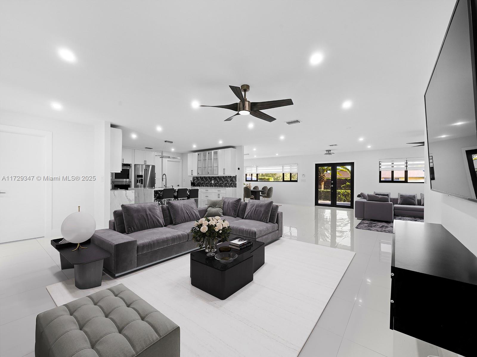 SELIGMAN RANCHES - Residential