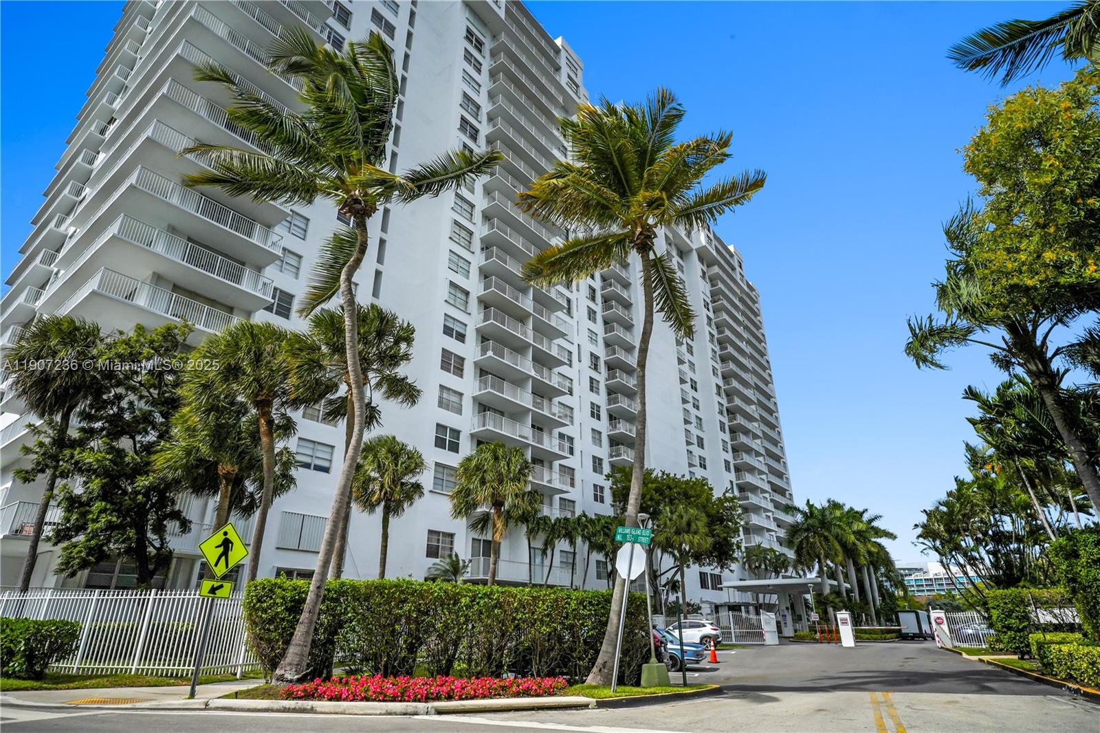 ADMIRALS PORT CONDO WEST - Residential