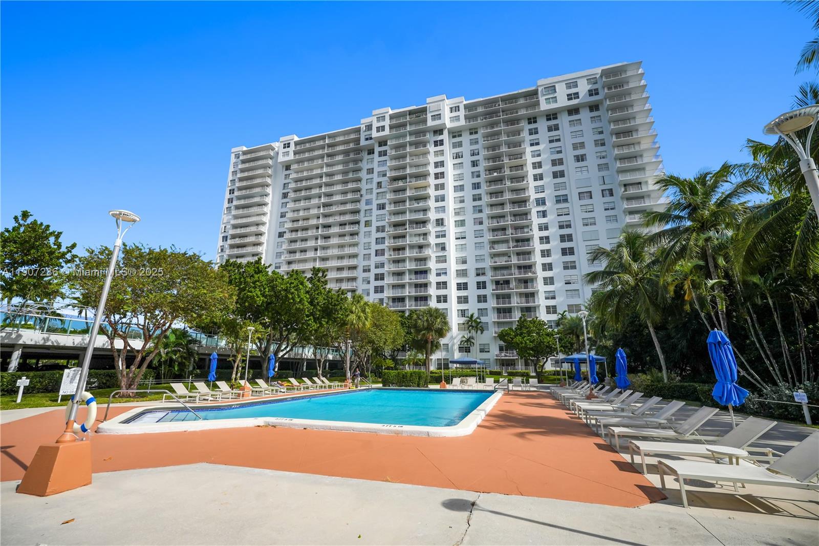ADMIRALS PORT CONDO WEST - Residential