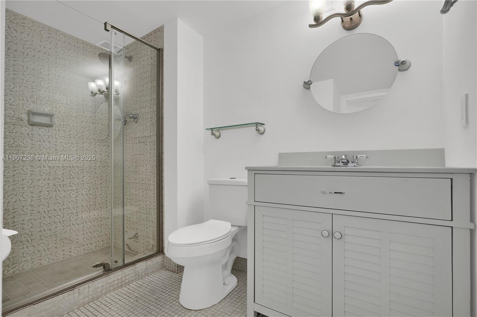 ADMIRALS PORT CONDO WEST - Residential