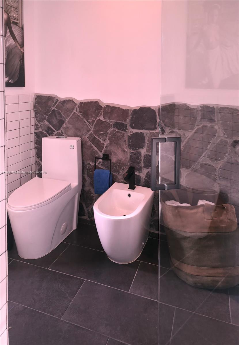 Isle of Normandy Miami VI - Residential