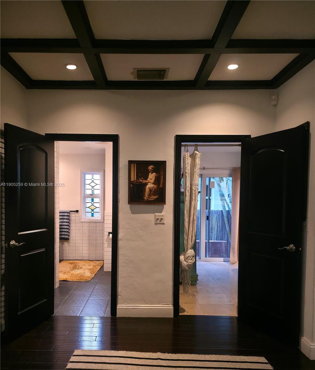 Isle of Normandy Miami VI - Residential