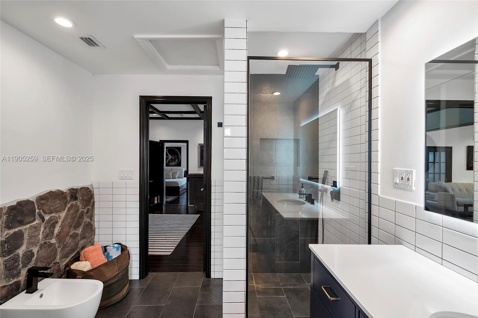 Isle of Normandy Miami VI - Residential