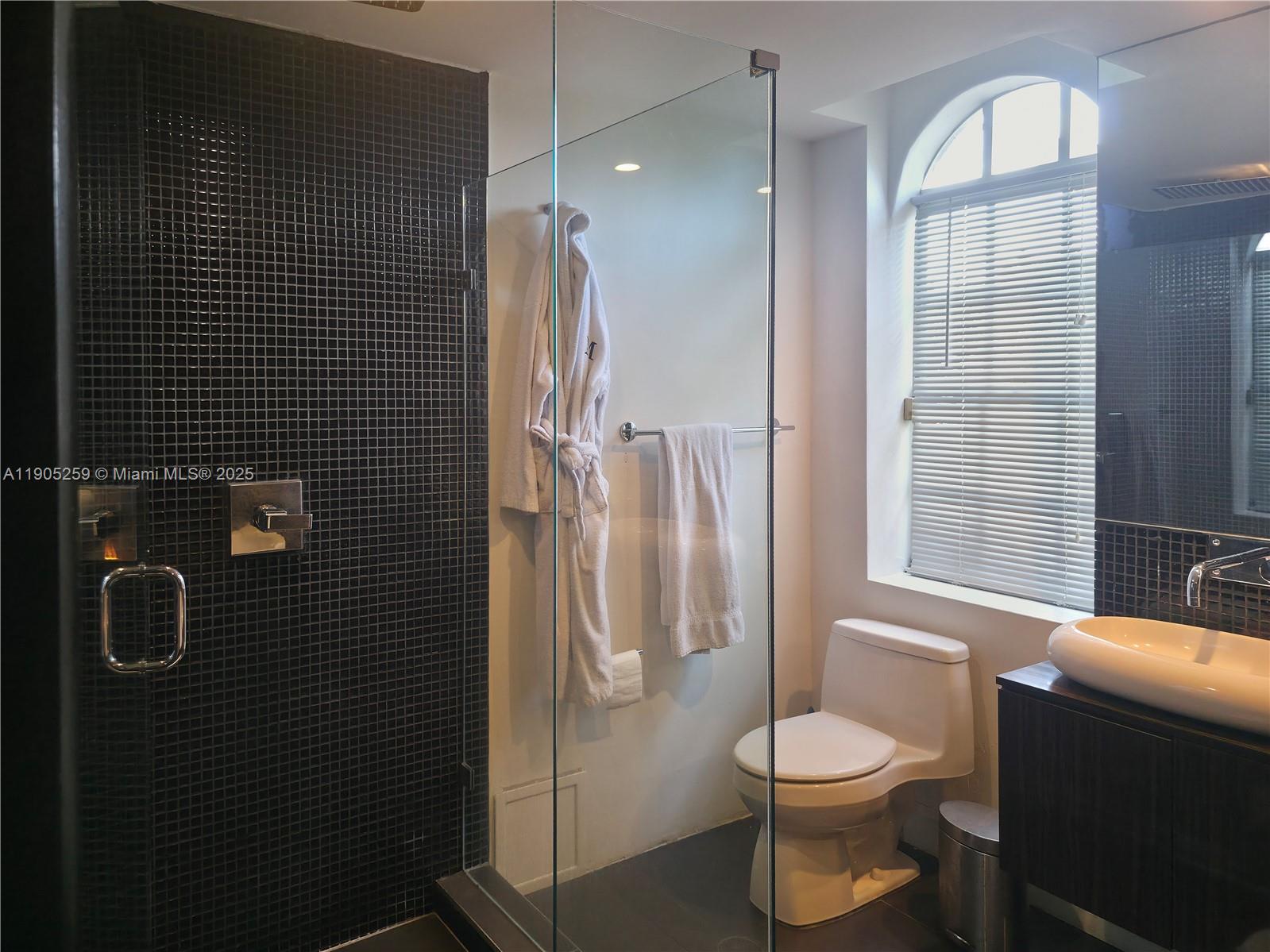 Isle of Normandy Miami VI - Residential