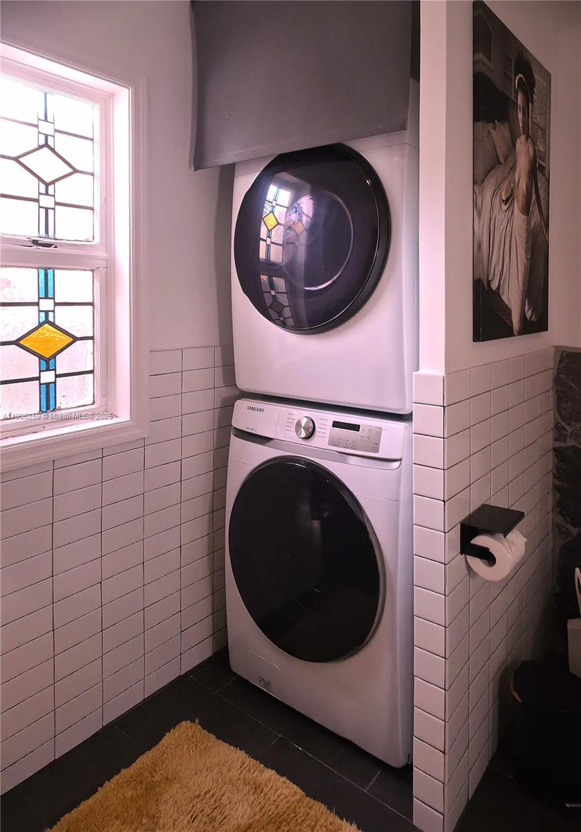 Isle of Normandy Miami VI - Residential