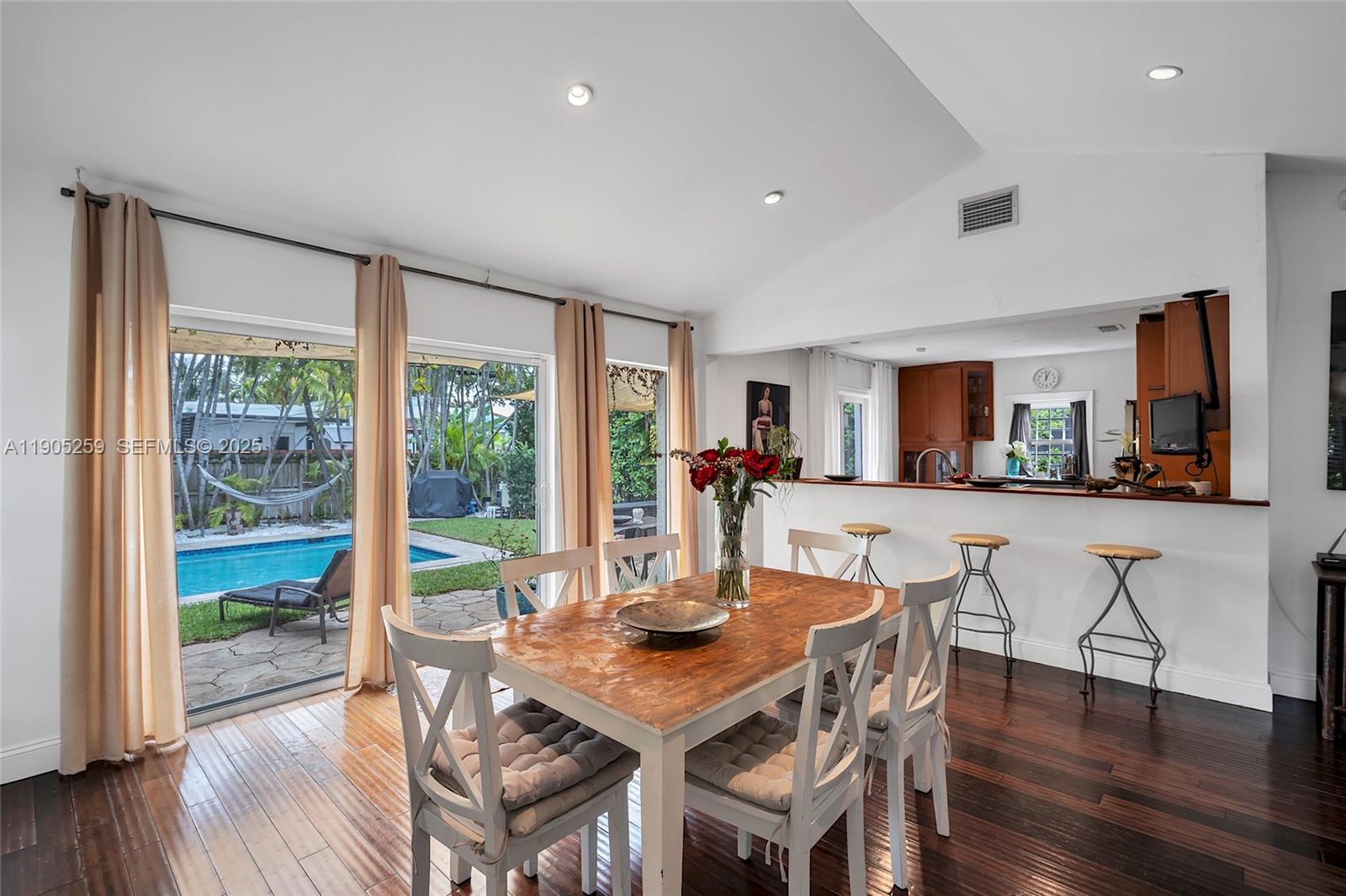 Isle of Normandy Miami VI - Residential