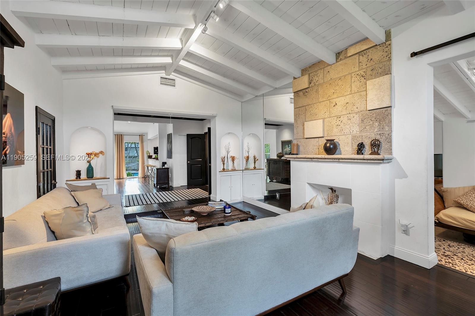 Isle of Normandy Miami VI - Residential