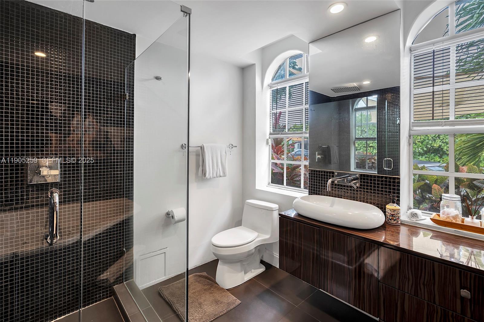 Isle of Normandy Miami VI - Residential