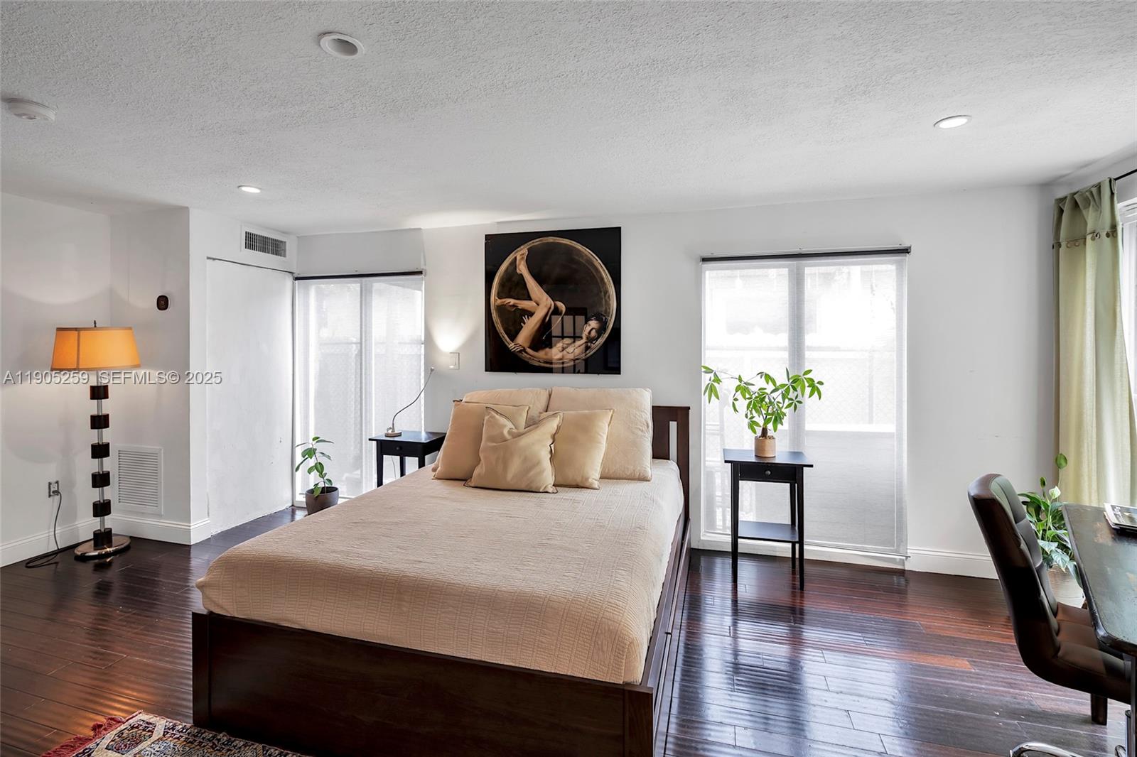 Isle of Normandy Miami VI - Residential