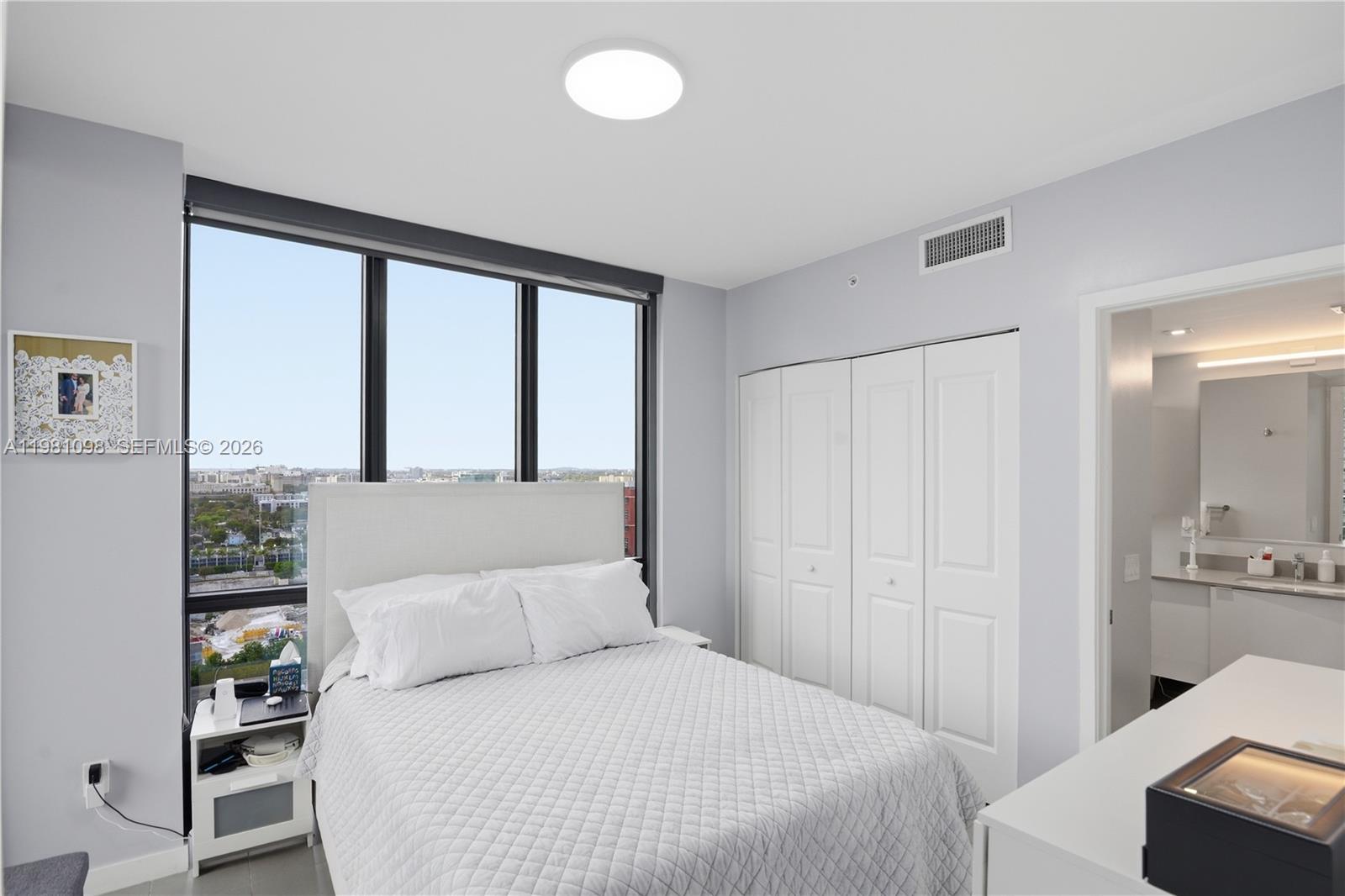 CANVAS CONDO - Residential