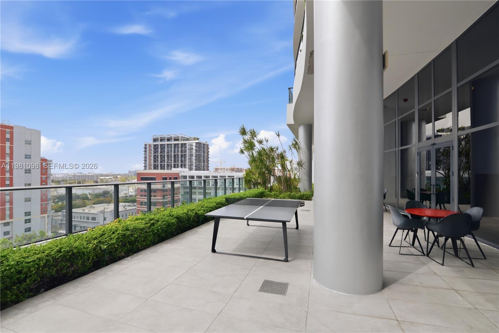 CANVAS CONDO - Residential