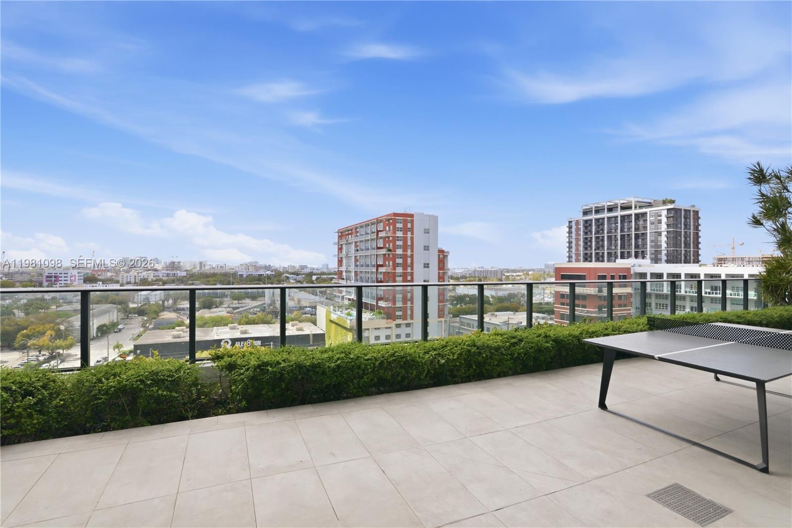 CANVAS CONDO - Residential