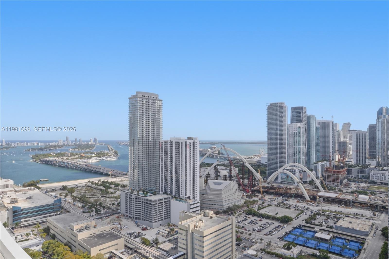 CANVAS CONDO - Residential