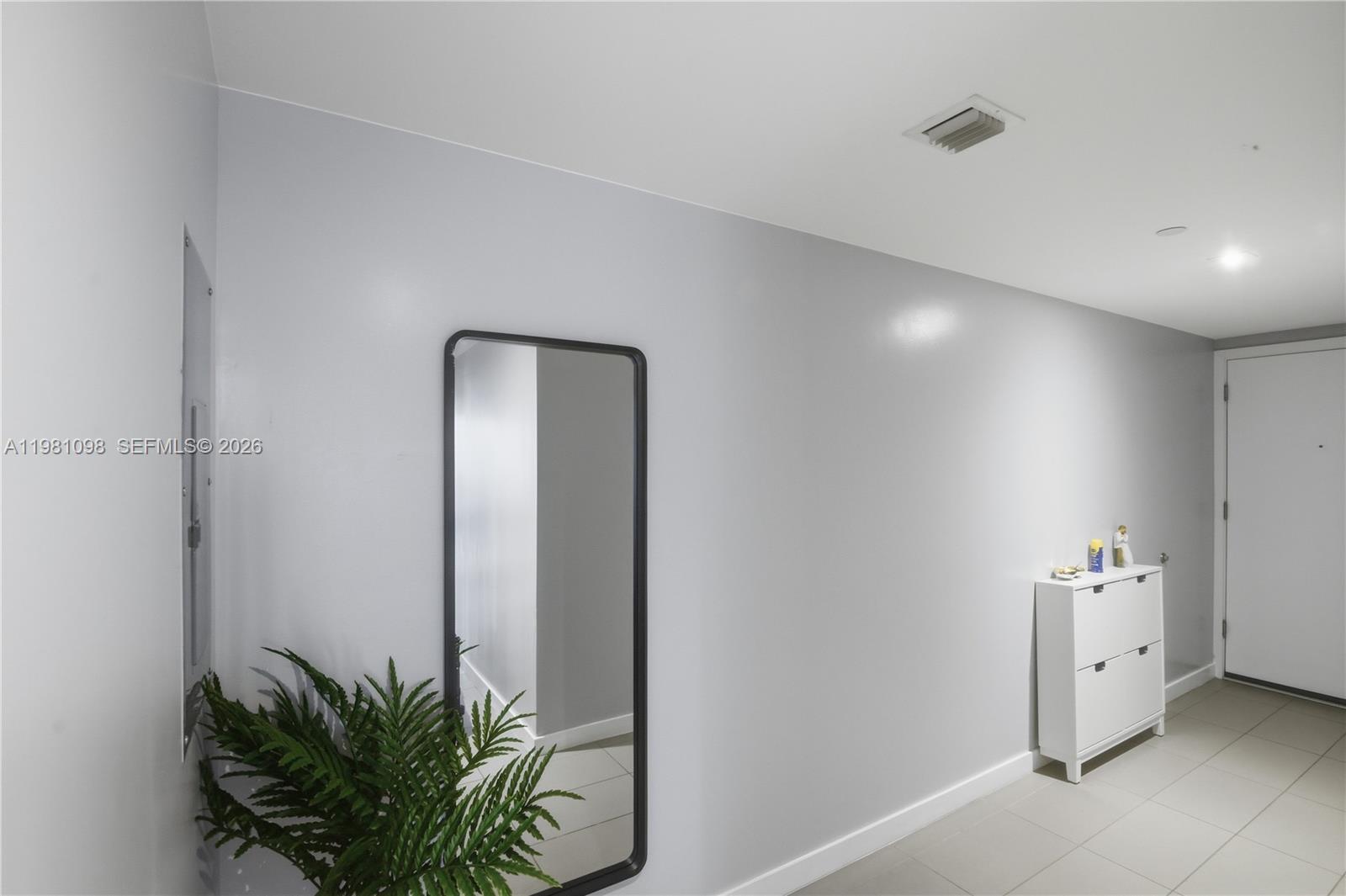 CANVAS CONDO - Residential