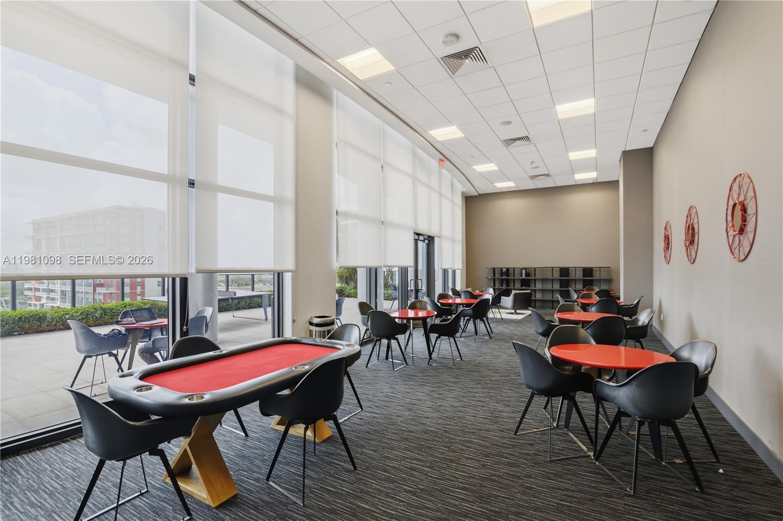 CANVAS CONDO - Residential