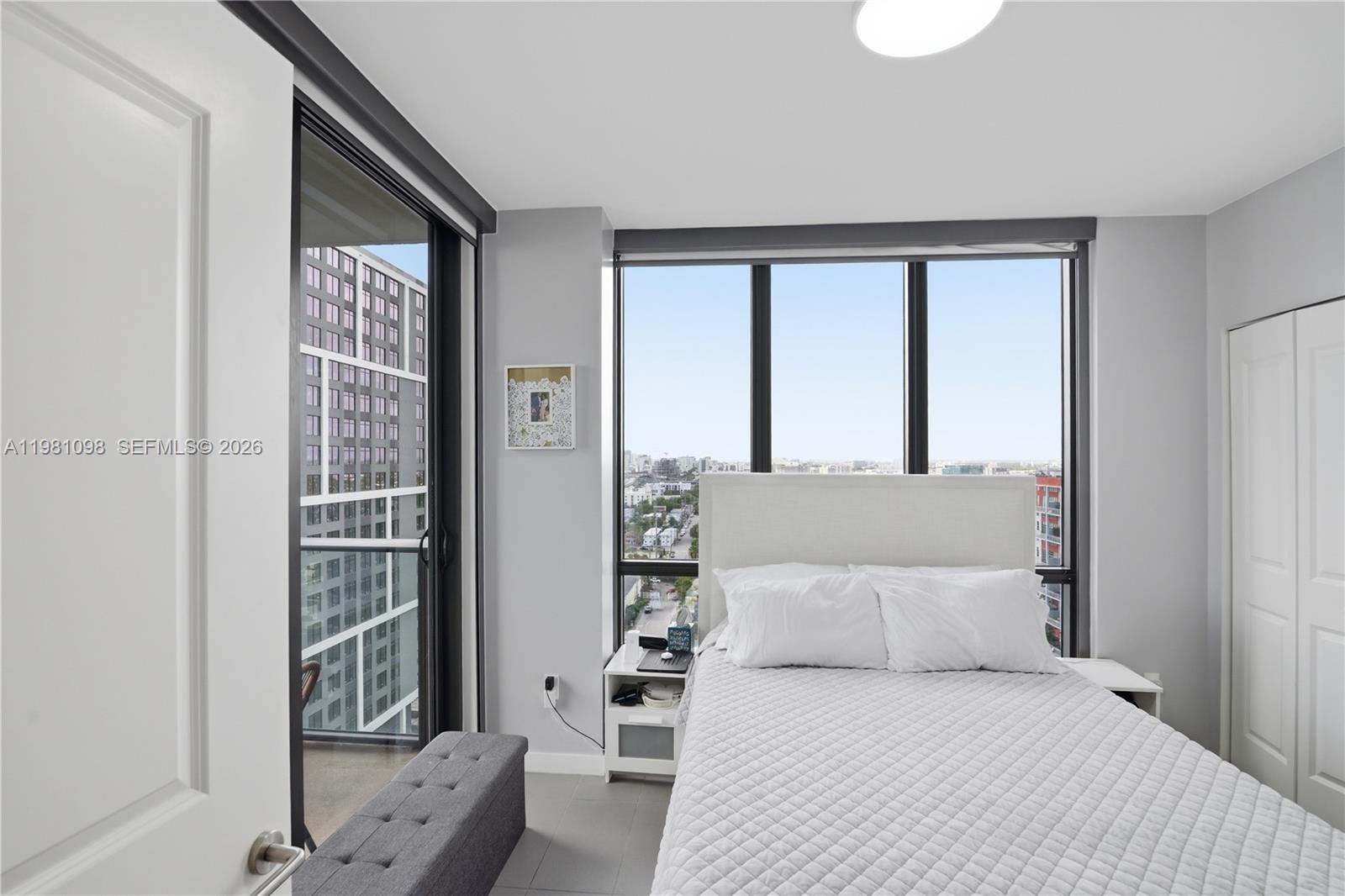 CANVAS CONDO - Residential