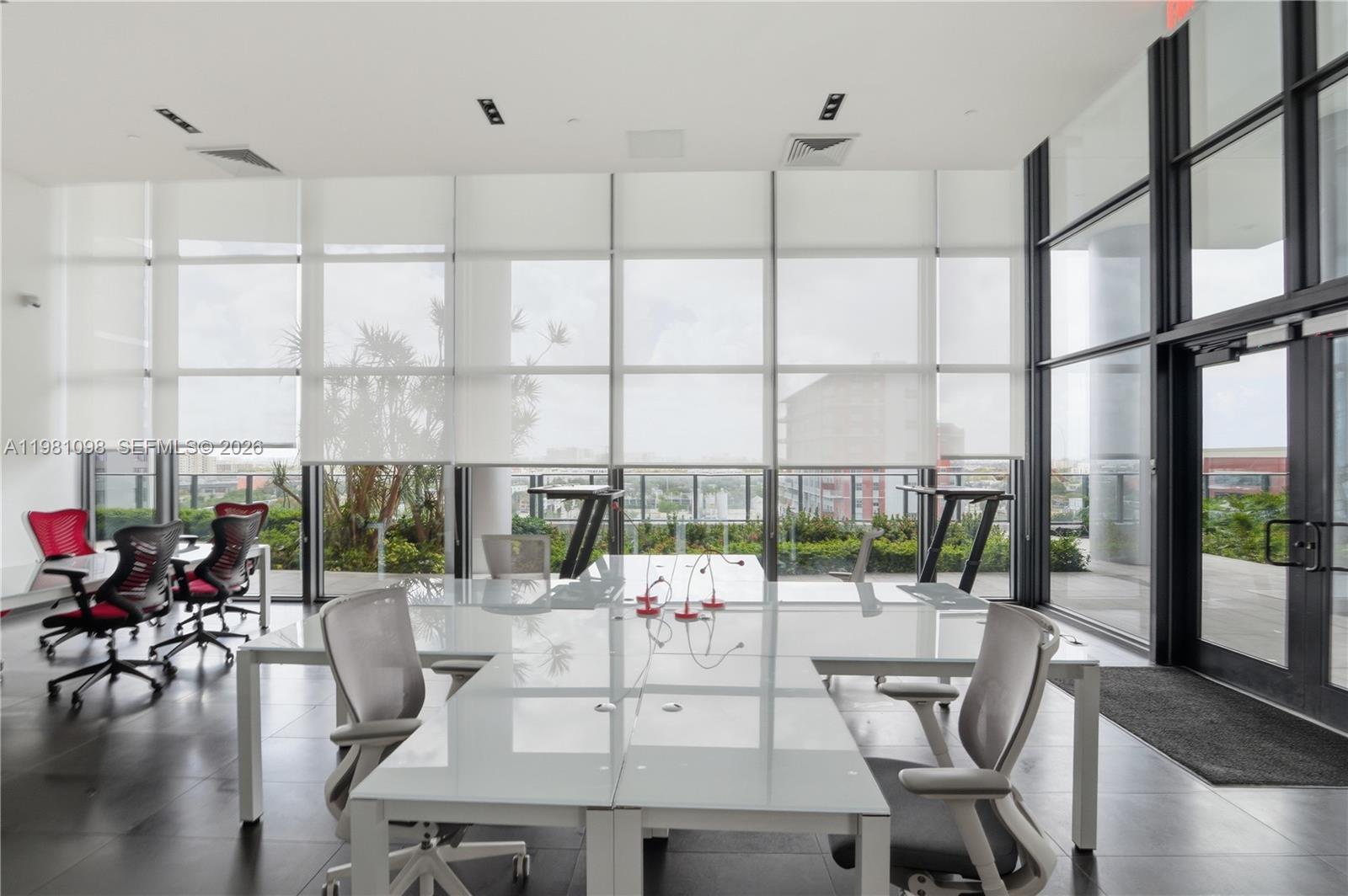 CANVAS CONDO - Residential