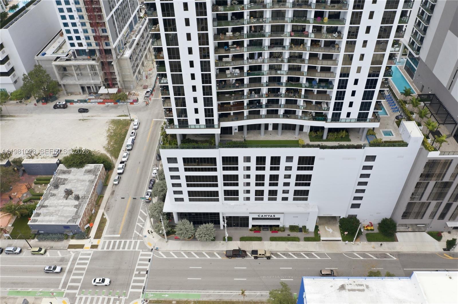 CANVAS CONDO - Residential