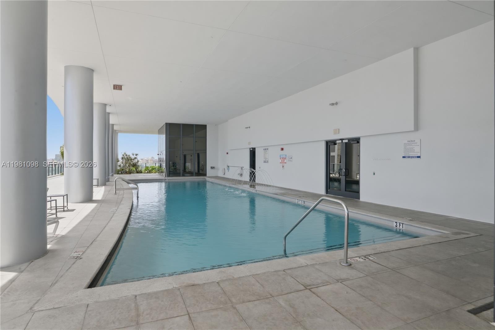 CANVAS CONDO - Residential