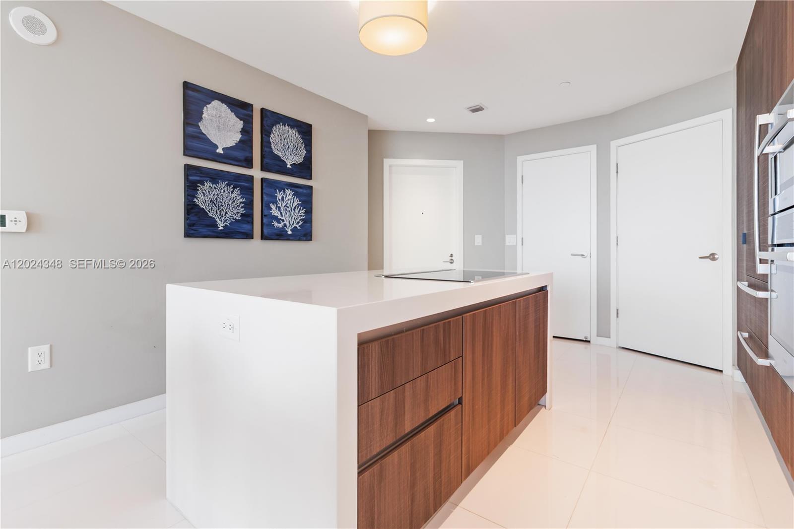 PARAMOUNT MIAMI WORLDCENT - Residential