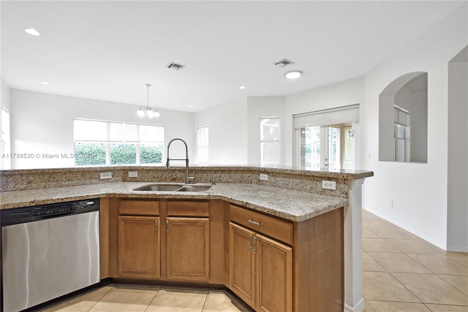 4339 W Whitewater Ave -