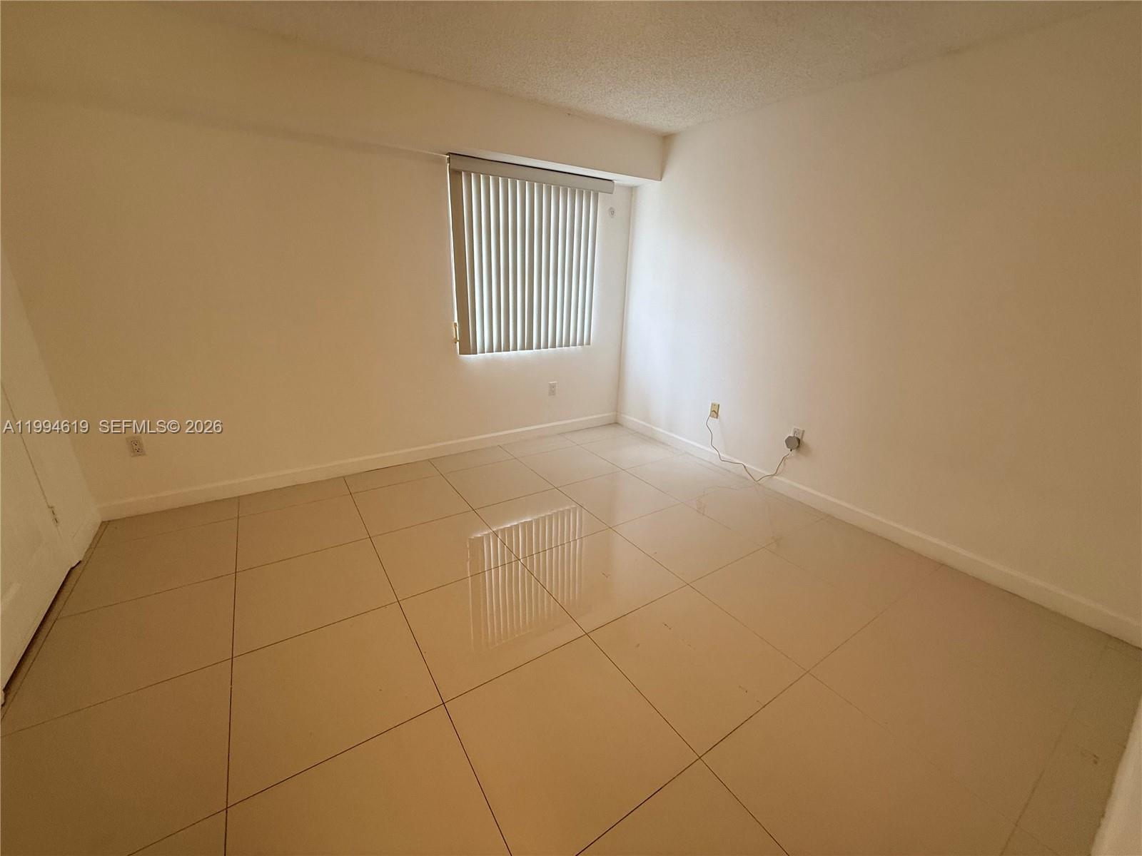 AVENTI AT AVENTURA CONDO - Residential
