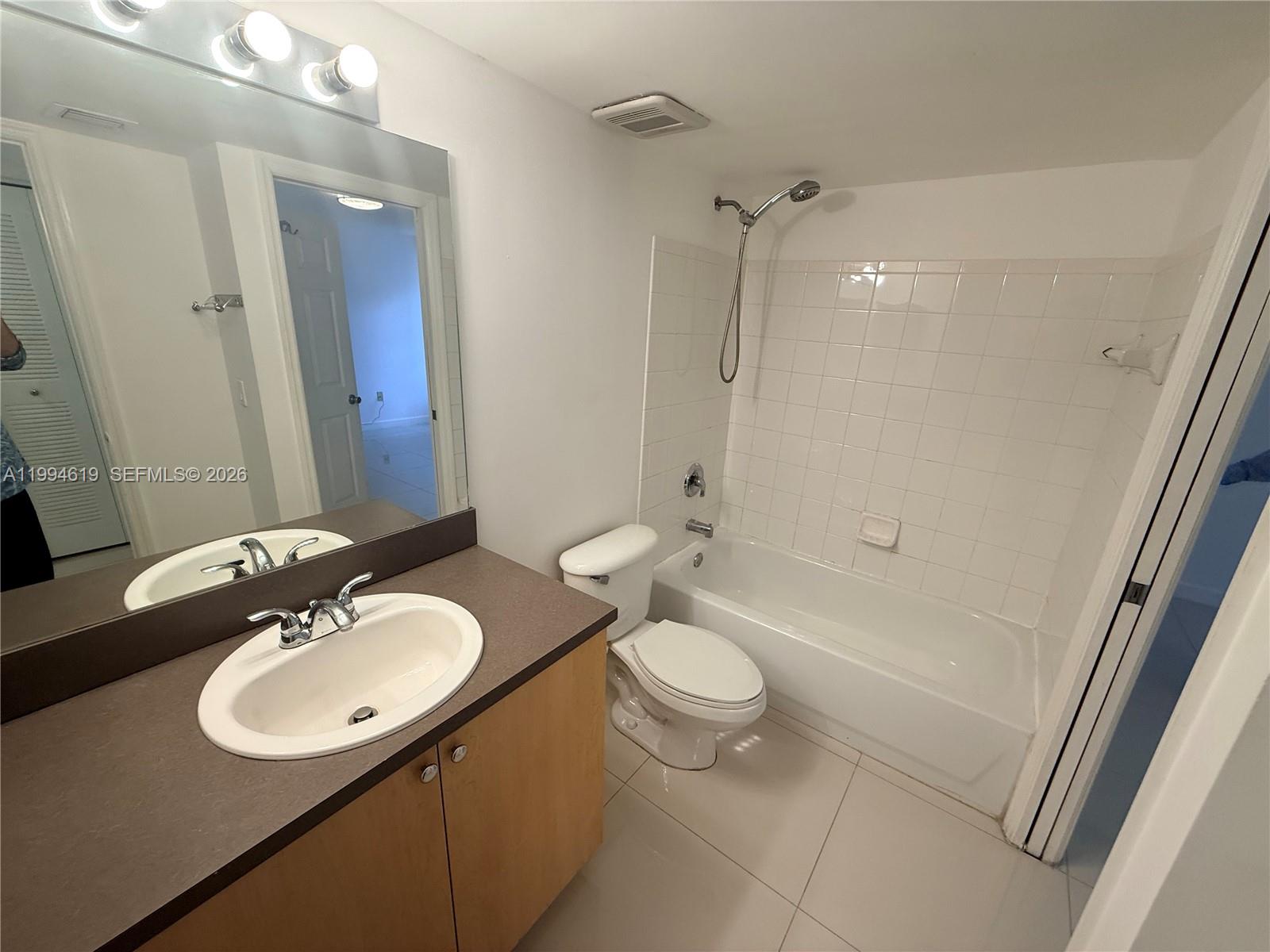 AVENTI AT AVENTURA CONDO - Residential