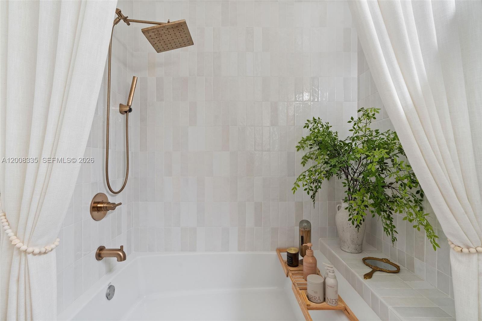 THE BILTMORE REGENT CONDO - Residential