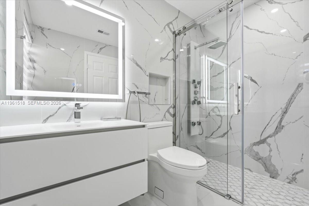 SILVER BLUFF HOMESITES - Residential Income