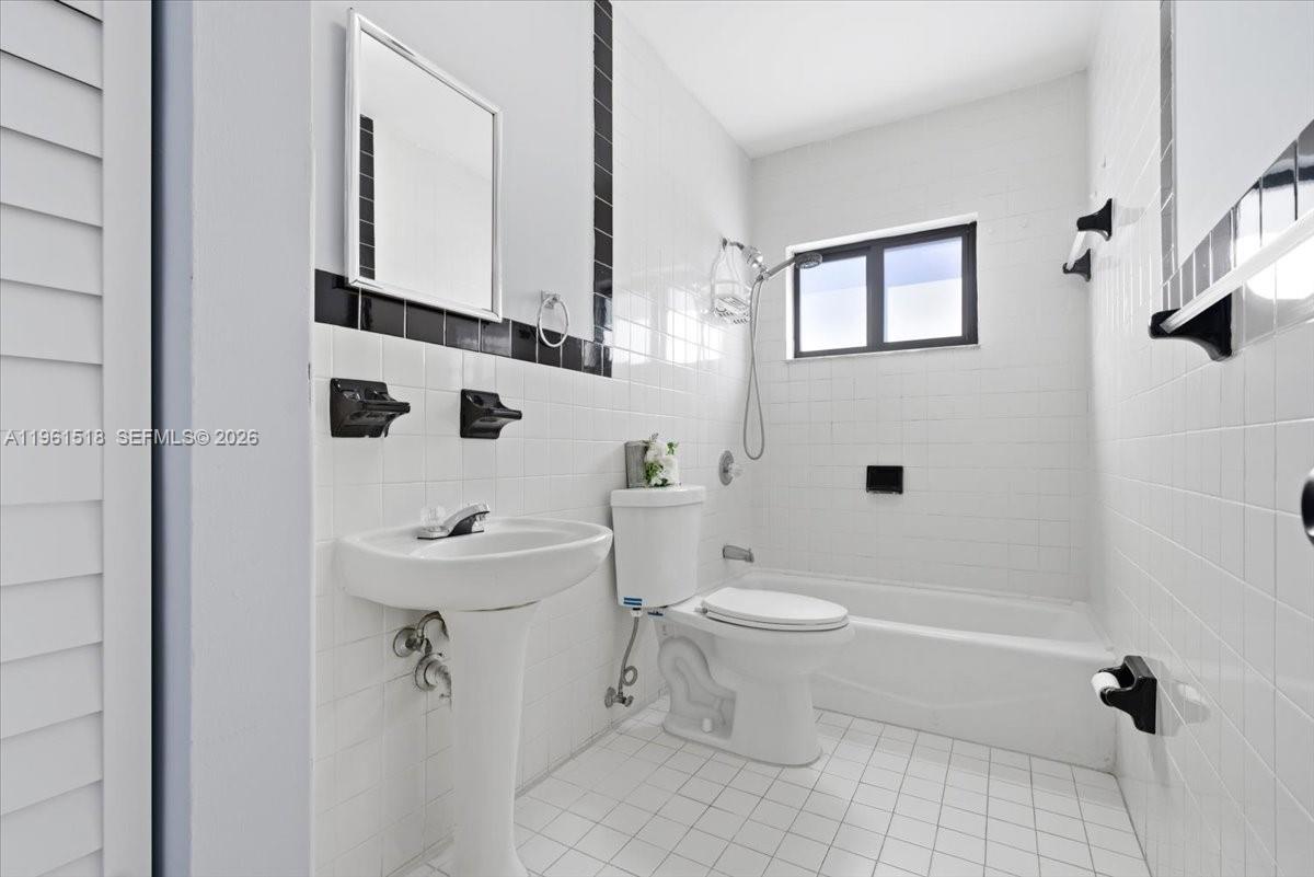 SILVER BLUFF HOMESITES - Residential Income