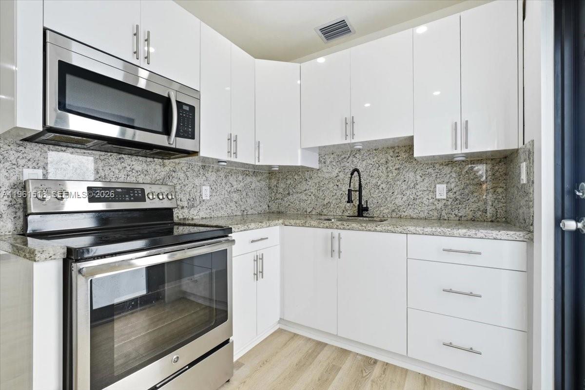 SILVER BLUFF HOMESITES - Residential Income