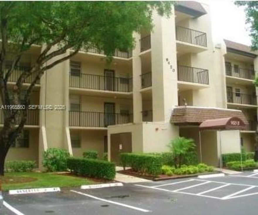 Updated Condo in Desirable  Pine Island Ridge Golf & Tennis Club Community, Condo Features Magnificent Lake/Golf View, Ceramic Title Throughout, Very Spacious Bedroom, Rent Includes Basic Cable, Water, Sewer & Trash, Plus Access to Club Facilities, Tennis, Golf, Exercise Room, Sport Bar, Lakeview Restaurant, Heated Pool etc.
** Association Requires 650+ Credit Score (no exceptions) Please see attachments.  (NO PETS)
