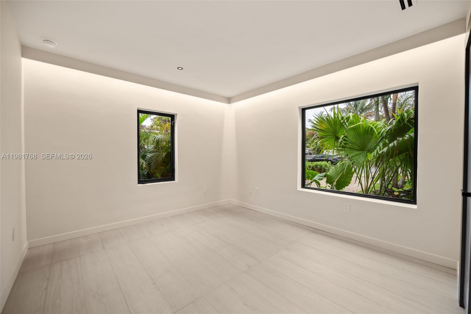 ELBARODA GROVE - Residential